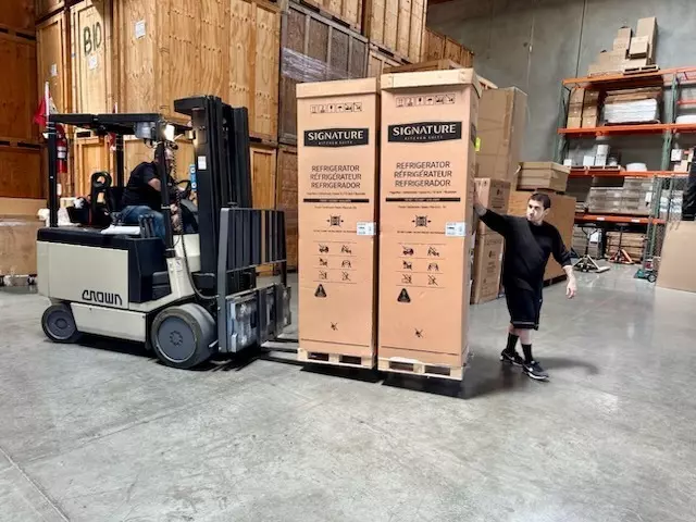 Niche Moving and Receiving Business 1