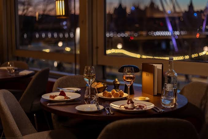 Profitable Limited Service Restaurant W/ RE 1 Profitable Limited Service Restaurant W/ RE 1