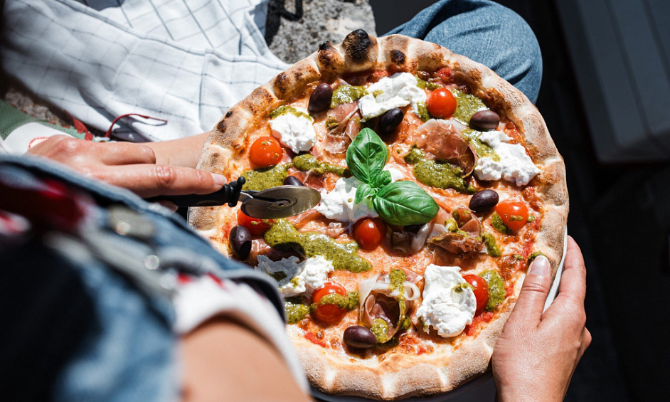 Well-Known Pizza Restaurant In West County For Immediate Sale 1