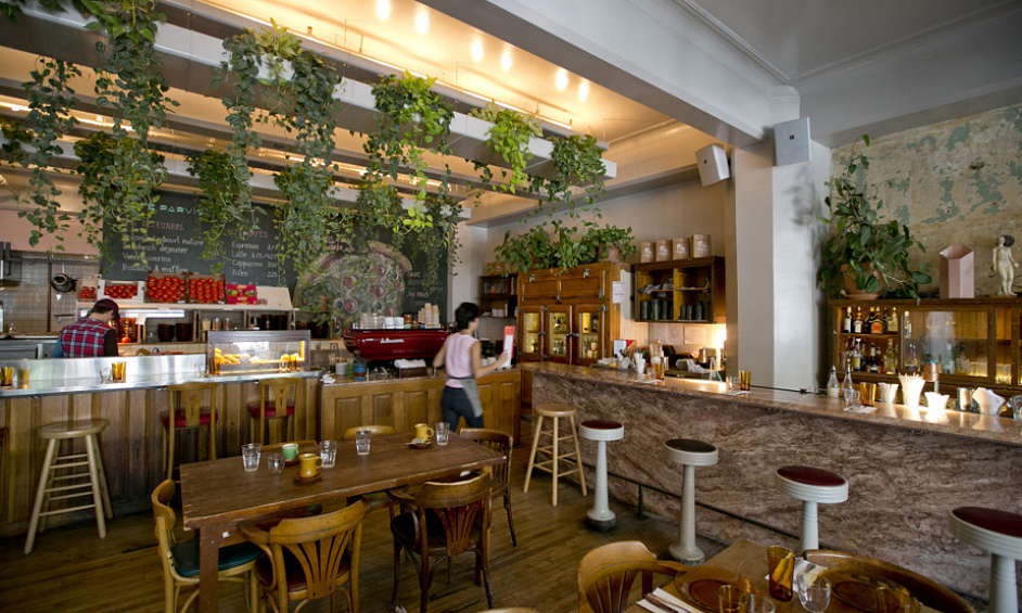Well Established Upscale Casual Restaurant & Bar with Loyal Following 1