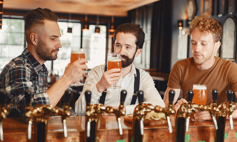 High‑Rated Bar With Local Craft Beers For Sale 1