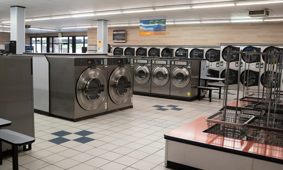 Established Profitable Laundromat With New Top Of The Line equipment 1
