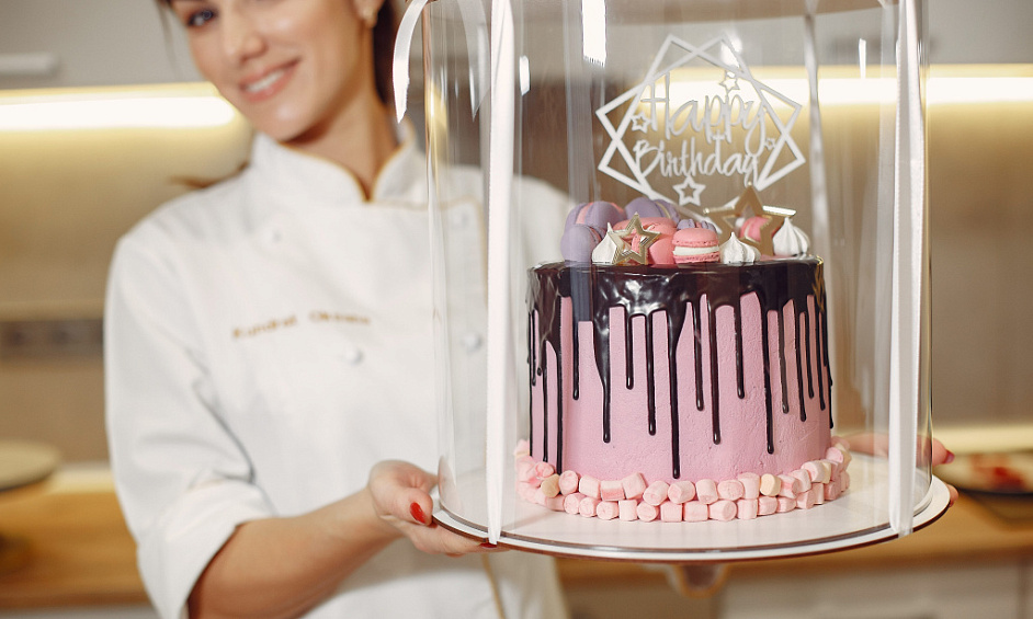 $650K Revenue $120K Net 50% Custom Cake Business For Sale 1