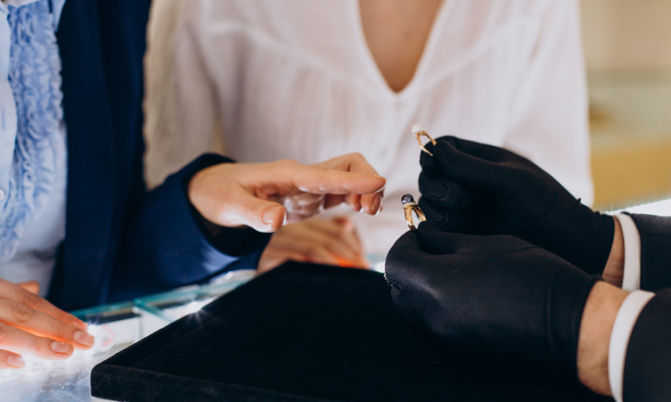 Premier Custom Jewelry Store For Sale 1