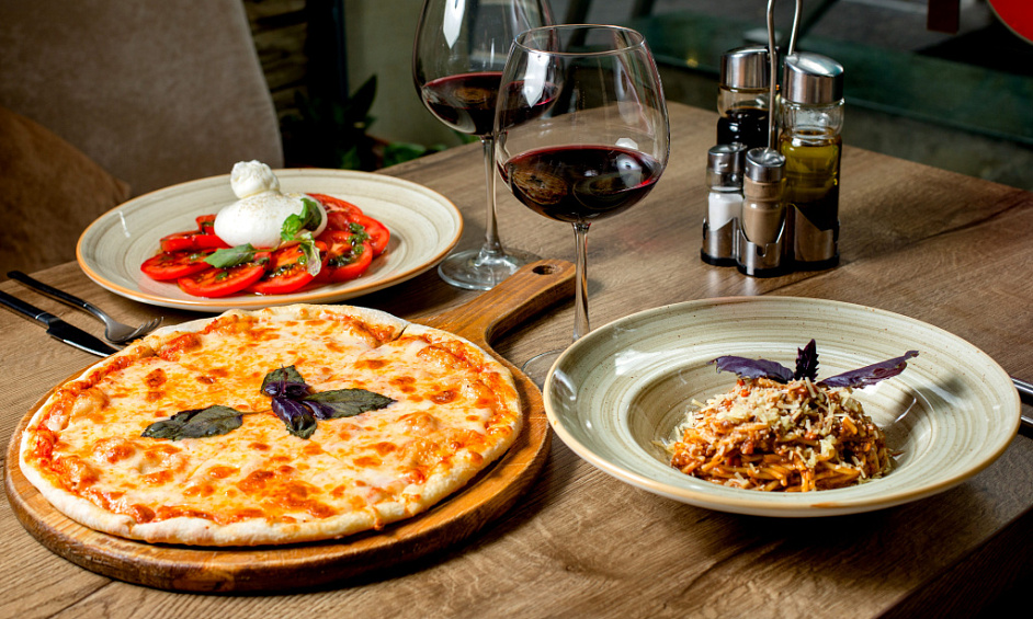 Italian Restaurant & Bar $1.6M Revenue $263K SDE For Sale 1