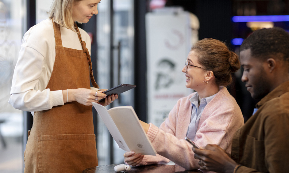 Fully Equipped Operating Restaurant for Sale 1