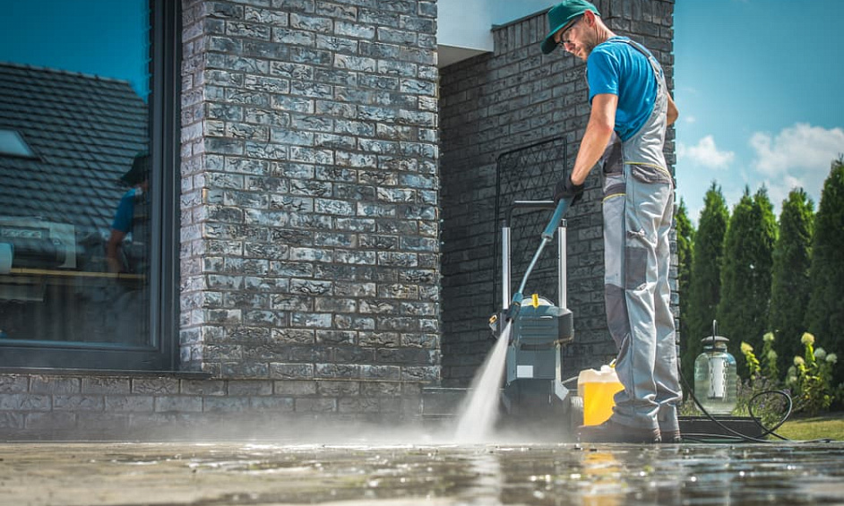 Commercial And Residential Exterior Power Washing Business 1