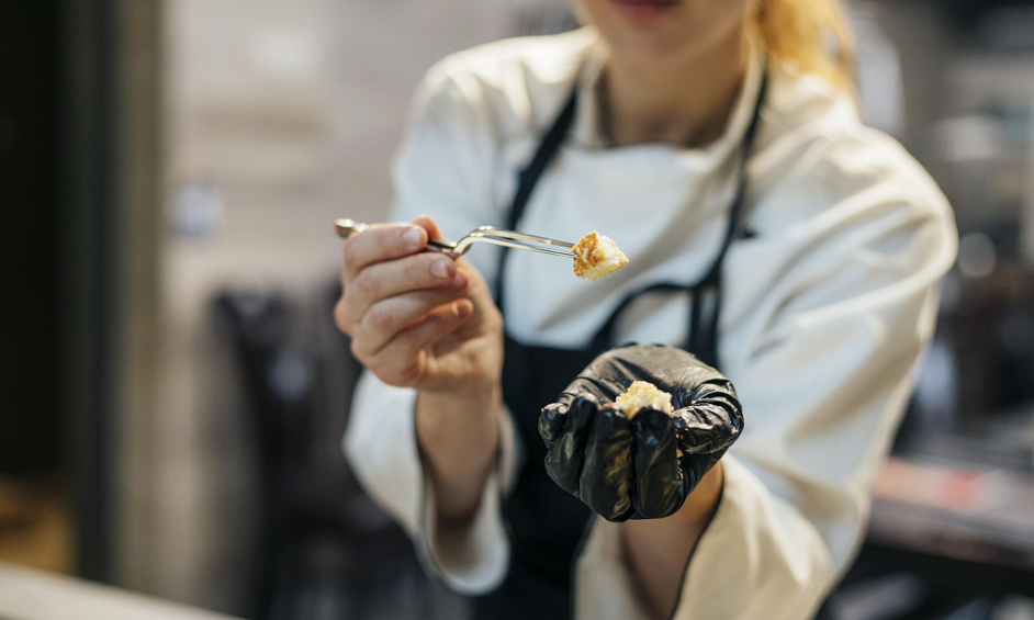 Turnkey Restaurant for Sale – Established Since 2001 Loyal Clientele 1