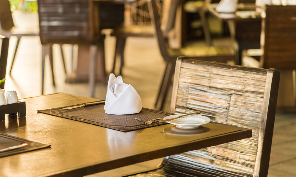Sawtelle Adj Restaurant With BW License For Sale 1