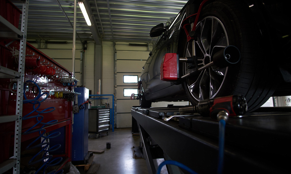 Recession Proof-Best Auto Repair Shop In Paradise-Maui, Hi Re Availabl 1