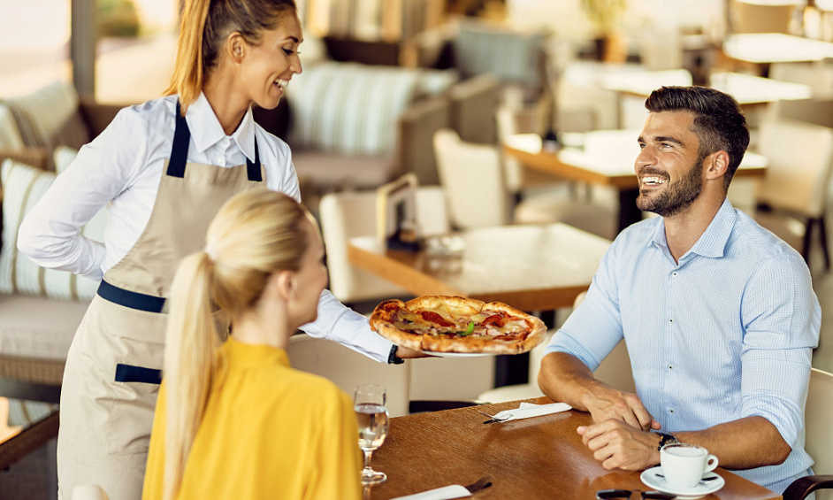 Hot ListingFully Equipped And Licensed Pizza Restaurant 1