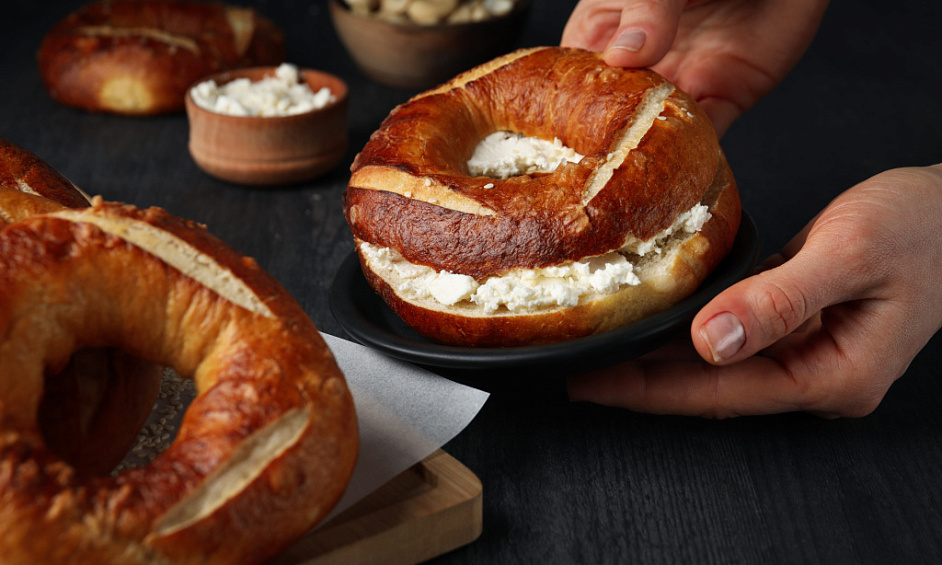 Bagel Shop Fresh Bagels Made In-house Daily For Sale 1 Bagel Shop Fresh Bagels Made In-house Daily For Sale 1