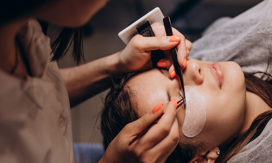 High Cash Flow Amazing Lash Studio Recurring Revenue For Sale 1