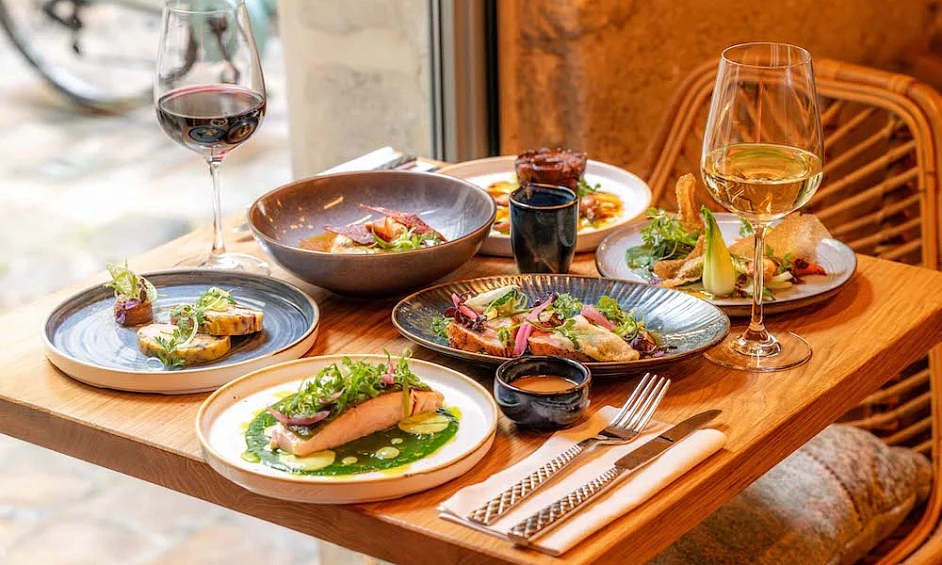 Established Fast Casual Restaurant With Good Customer Base In St. Louis County 1